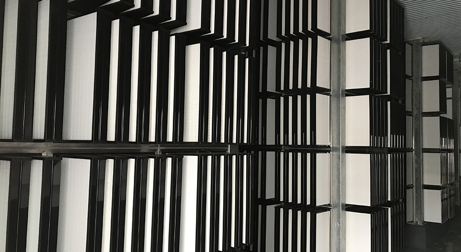 Antibio系统板亚高效主过滤器内侧。