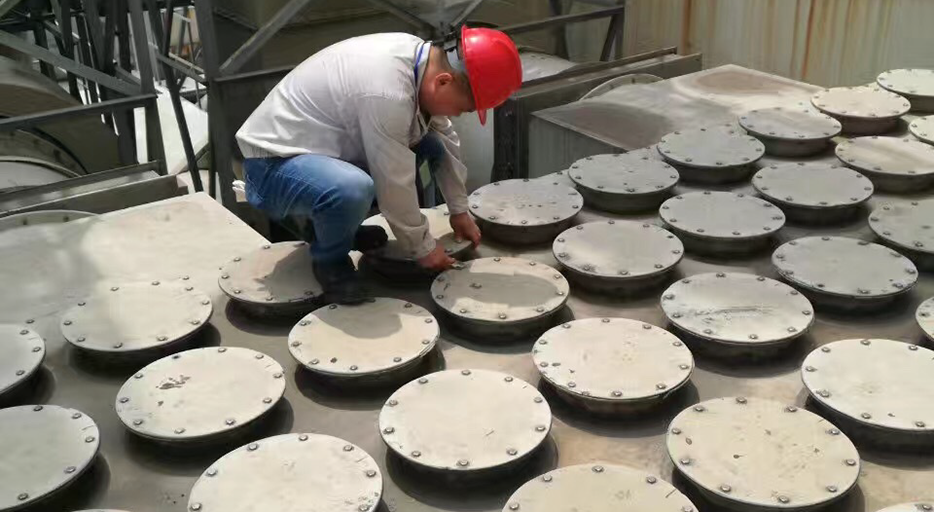 无锡尚德VOC排放处理（活性碳碳罐更换中）。